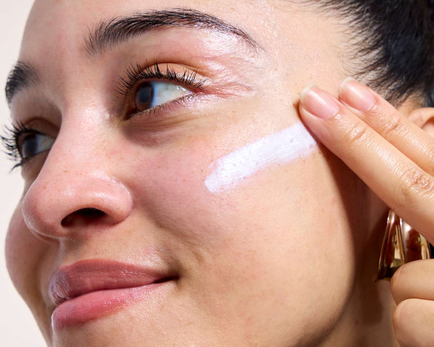 Broad-spectrum face sunscreen with SPF by #3