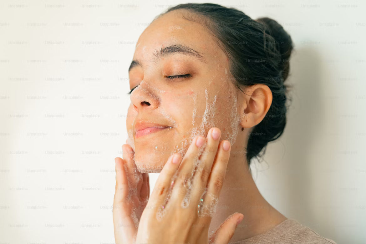 Gentle foaming cleanser for sensitive skin